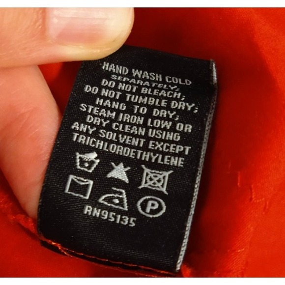 Lafayette 148 New York Shirt Blouse Size 12 Cherry Red Textured Hidden Button - Picture 5 of 9